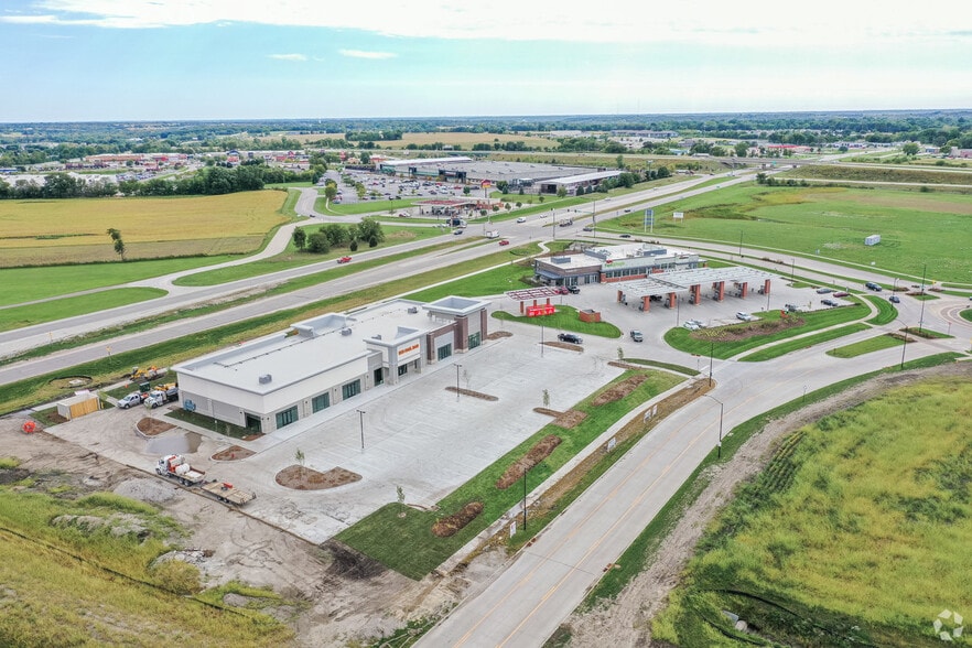 More Photos Of Hubbell Ave And Bass Pro Dr, Altoona General Retail For Lease