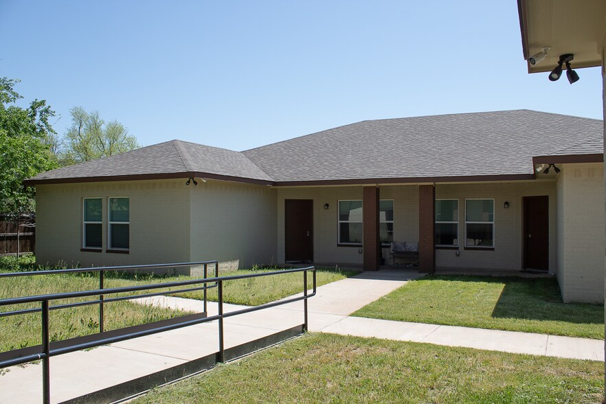 More Photos Of 1500 N Ruddell St, Denton Land For Sale