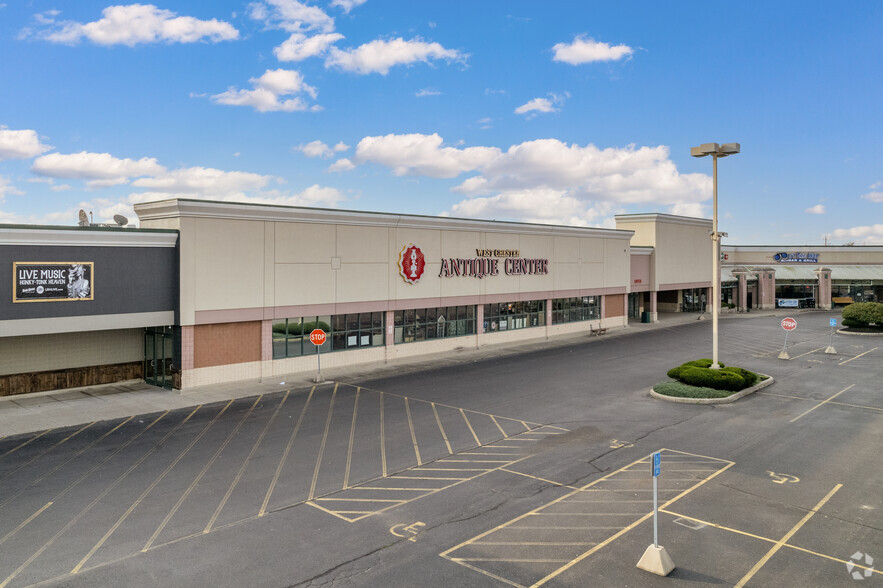 Primary Photo Of 4842-4978 Union Centre Pavilion Dr, West Chester Storefront For Lease