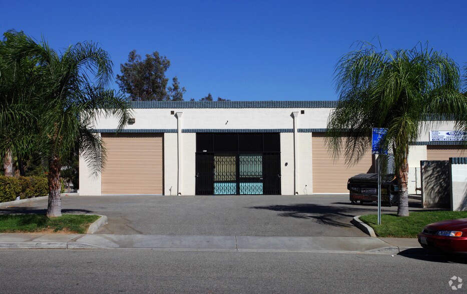 More Photos Of 1690 Container Cir, Jurupa Valley Warehouse For Sale