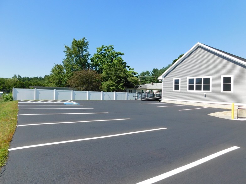 More Photos Of 271 Derry Rd, Litchfield Medical For Sale