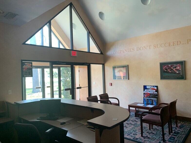 More Photos Of 1111 US Highway 20, Michigan City Truck Terminal For Lease