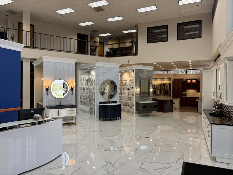 More Photos Of 21465 Price Cascades Plz, Sterling Freestanding For Lease