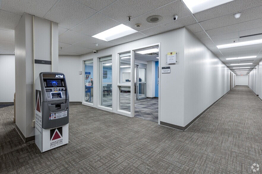 More Photos Of 360 Sherman St, Saint Paul Medical For Lease