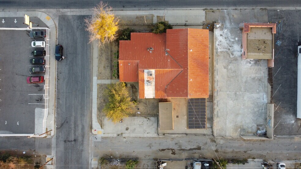 More Photos Of 3201 Niles St, Bakersfield General Retail For Sale