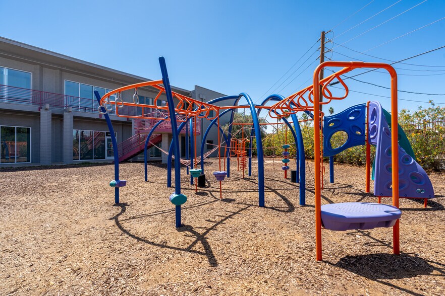 More Photos Of 2645 N 24th St, Phoenix Schools For Sale