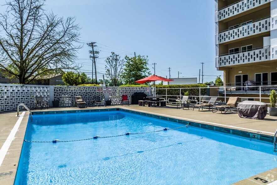 More Photos Of 775 Melrose St, Memphis Apartments For Sale