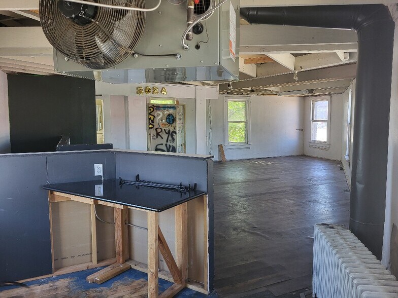 More Photos Of 2222 Broadway, Denver Theater Concert Hall For Lease