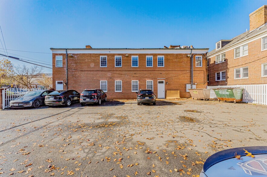 More Photos Of 728 S Washington St, Alexandria Office For Lease