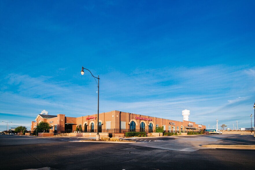 More Photos Of 3409 S Broadway, Edmond General Retail For Lease