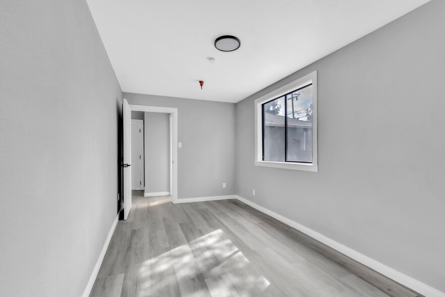 More Photos Of 1006 Lochbrae Rd, Sacramento Assisted Living For Sale