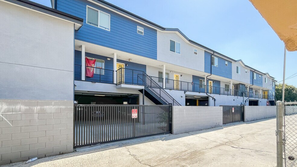 More Photos Of 1271 W 39th Pl, Los Angeles Apartments For Sale