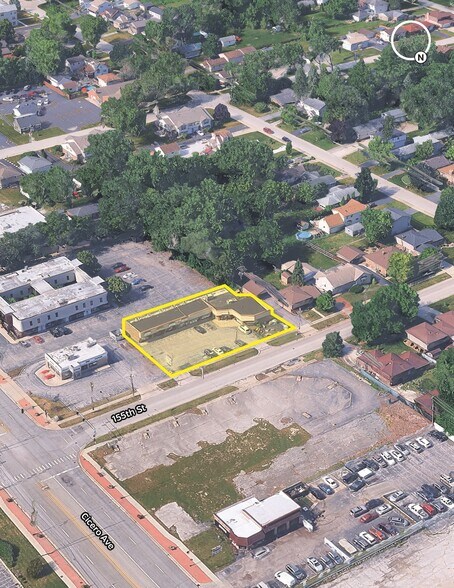 More Photos Of 4815 155th St, Oak Forest General Retail For Sale