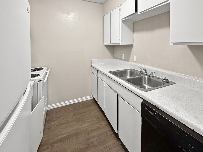 More Photos Of 401 Pinchback Rd, Beaumont Apartments For Sale