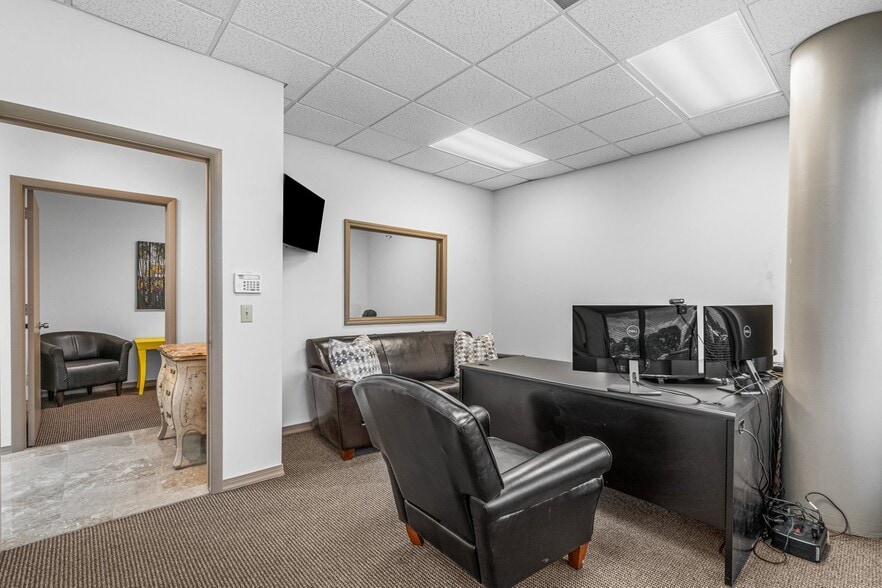 More Photos Of 3333 W Commercial Blvd, Fort Lauderdale Medical For Sale