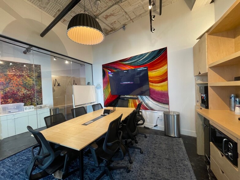 More Photos Of 1900 NE Miami Ct, Miami Office For Lease