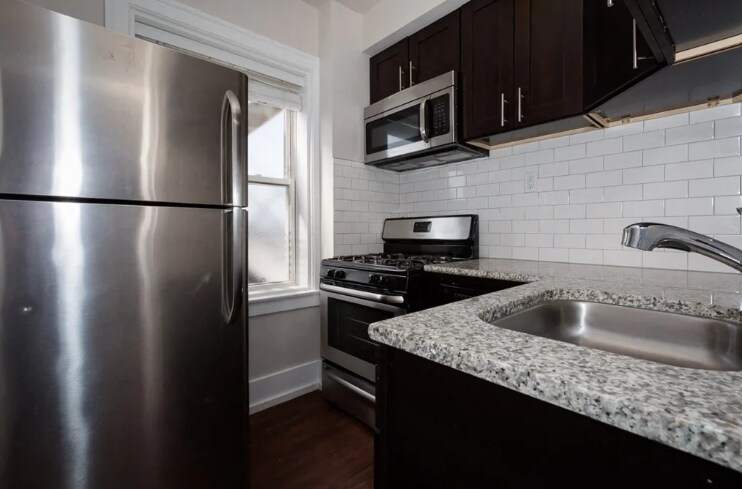 More Photos Of 6748-6750 N Ashland Ave, Chicago Apartments For Sale