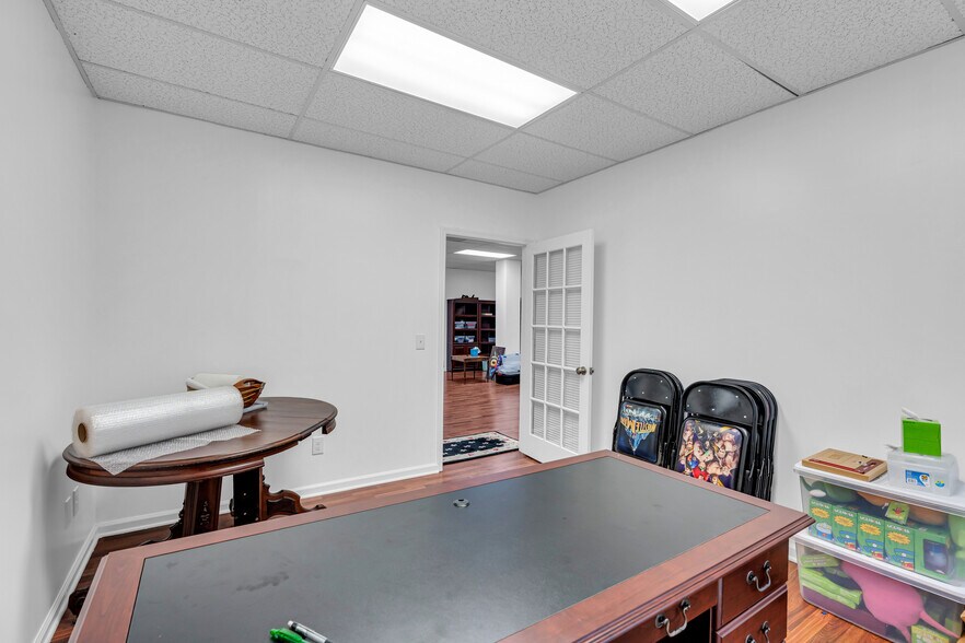 More Photos Of 309 Morris Ave, Spring Lake Office For Sale