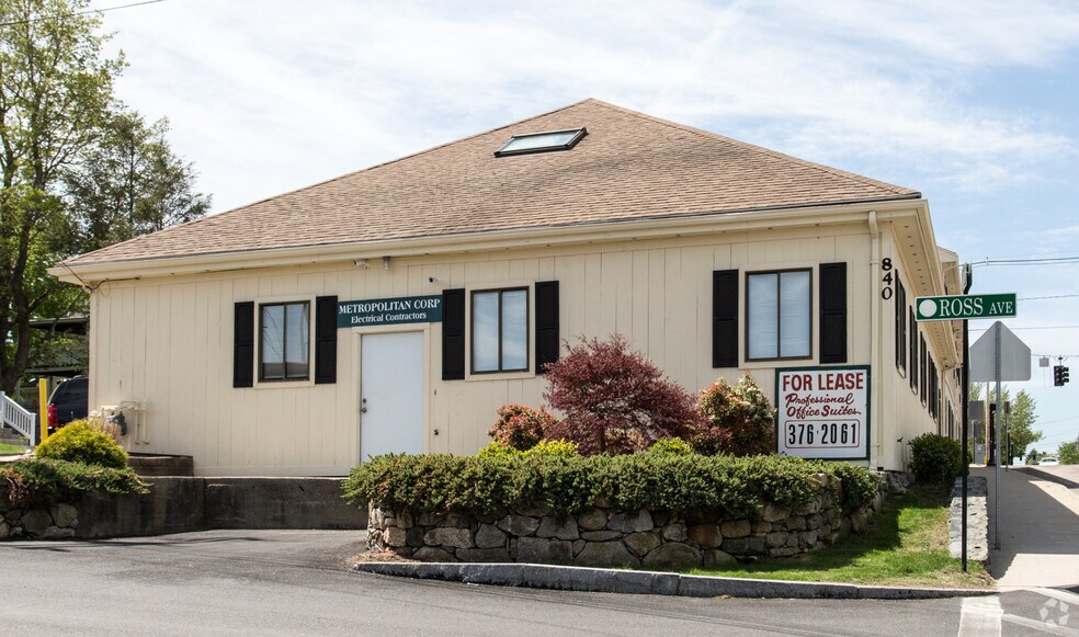 More Photos Of 840 Main St, Millis-Clicquot Office For Lease