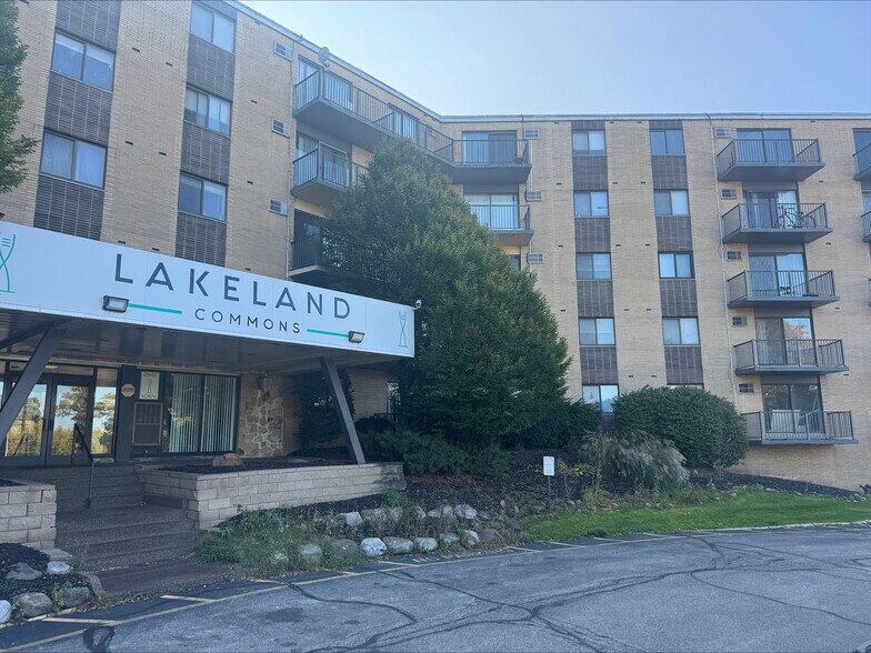 More Photos Of 25450-25454 Euclid Ave, Euclid Apartments For Sale