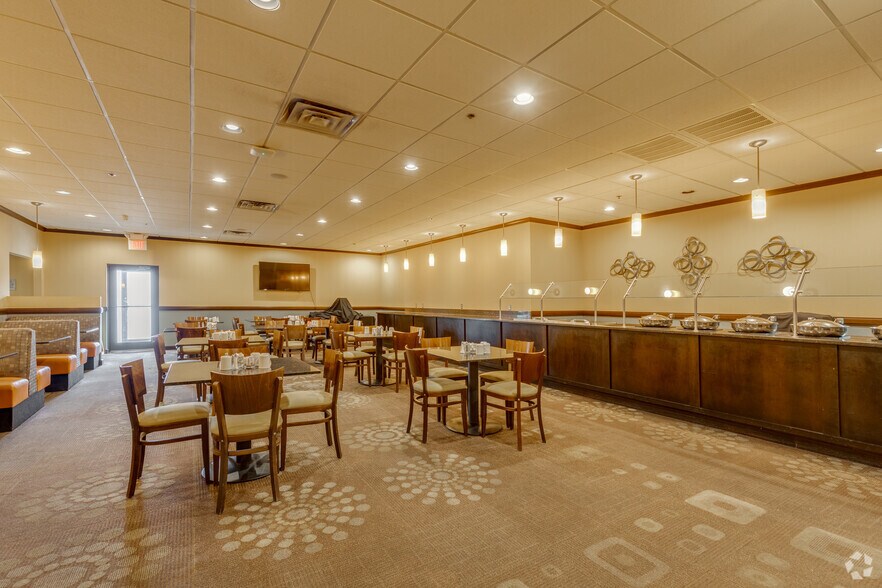 More Photos Of 2101 S Meridian Ave, Oklahoma City Hotel For Sale
