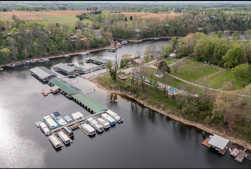 Primary Photo Of 940 Normans Camp Rd, Harrodsburg Marina For Sale