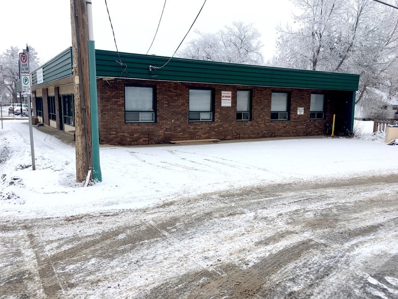 More Photos Of 9925 104th St, Fort Saskatchewan Storefront For Lease