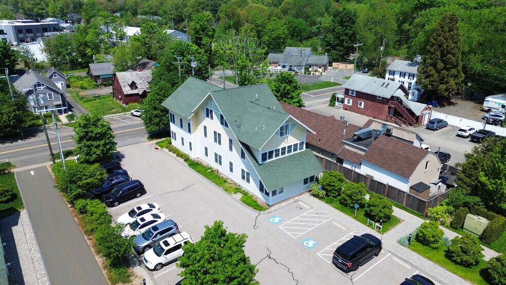 More Photos Of 90 Wall St, Madison Medical For Lease