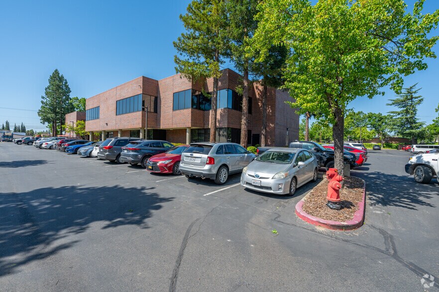 More Photos Of 3800 Watt Ave, Sacramento Office For Lease