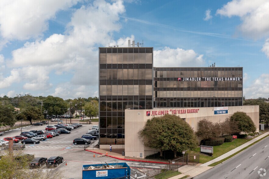 More Photos Of 12605 East Fwy, Houston Office For Lease