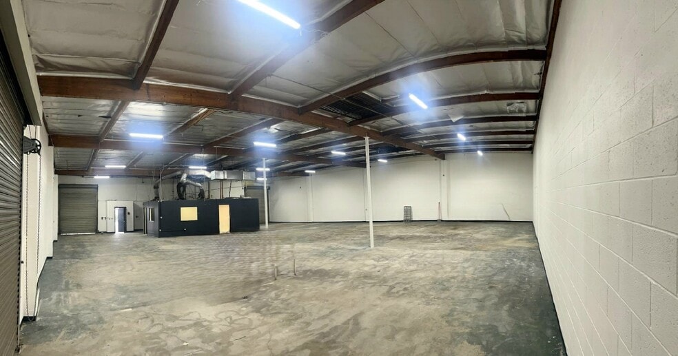 More Photos Of 772 Stanford Ave, Los Angeles Warehouse For Lease