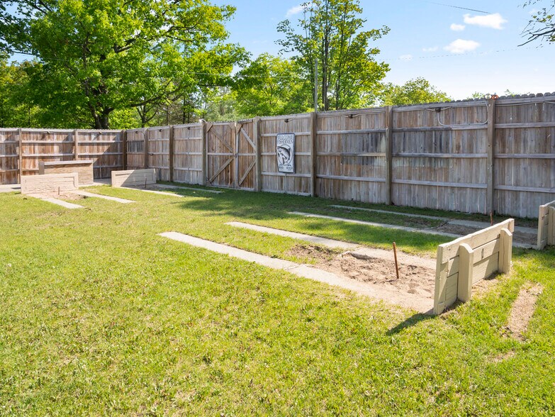 More Photos Of 4262 N Abbe Rd, Comins Bar For Sale