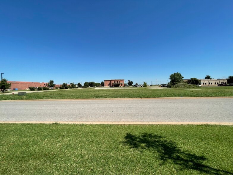 More Photos Of 1032 W Covell Rd, Edmond Land For Sale