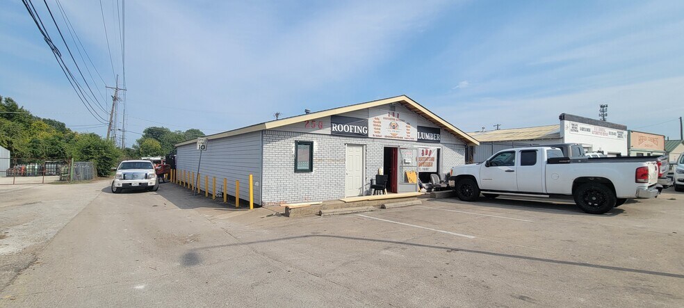More Photos Of 250 Lavon Dr, Garland Industrial For Sale