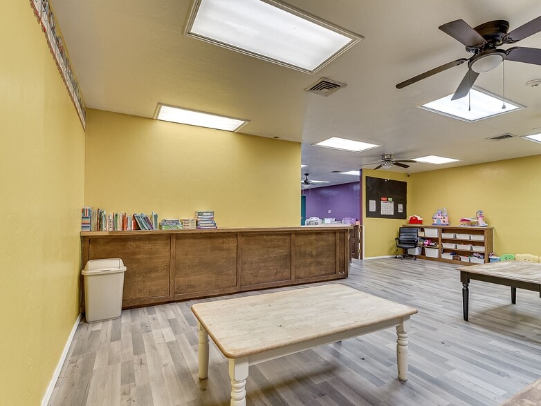 More Photos Of 1419 W London St, El Reno Religious Facility For Sale