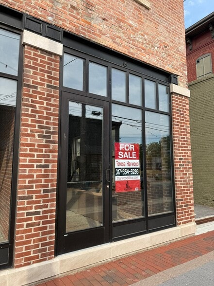 More Photos Of 170 S Madison Ave, Greenwood Office For Sale