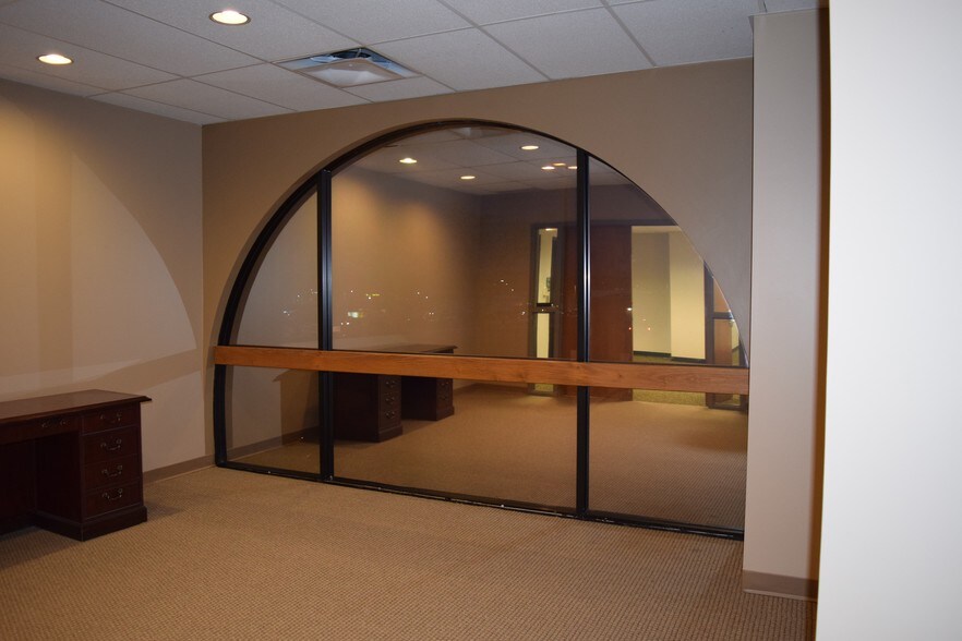 More Photos Of 10540 Marty St, Overland Park Office For Lease