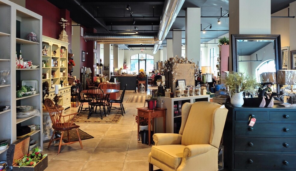 More Photos Of 92 S Main St, Fairport Apartments For Lease