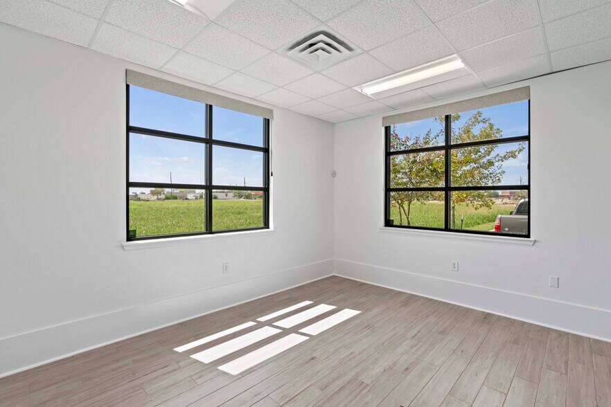 More Photos Of 8118 Fry Rd, Cypress Office For Lease
