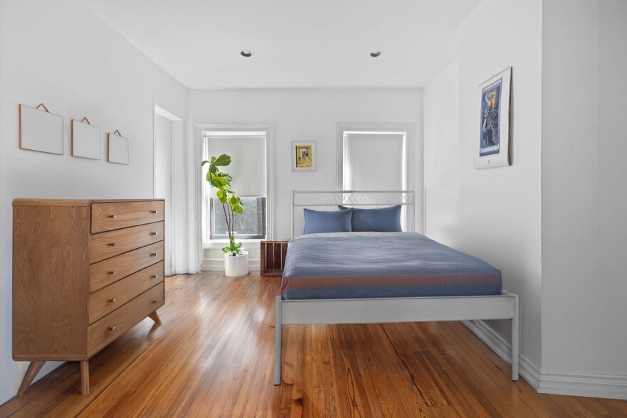 More Photos Of 192-194 Union St, Brooklyn Apartments For Sale