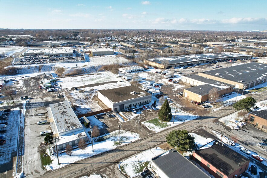 More Photos Of 4878 Van Epps Rd, Brooklyn Heights Manufacturing For Sale