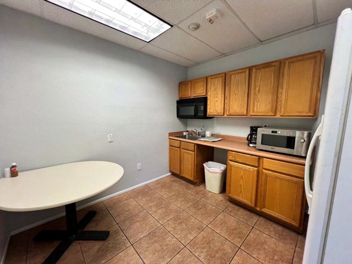 More Photos Of 17150 N 134th Dr, Surprise Light Manufacturing For Sale