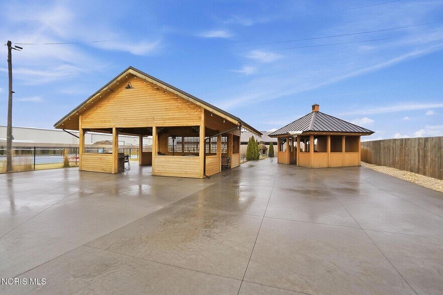 More Photos Of 2330 Bright Rd, Findlay Lodge Meeting Hall For Lease