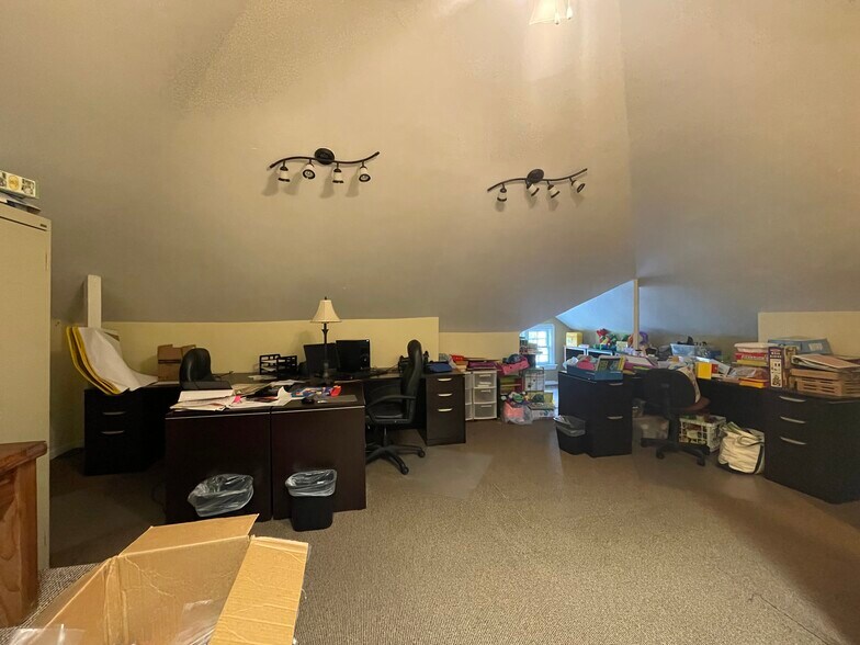 More Photos Of 2300 10th Ct, Birmingham Office Residential For Sale