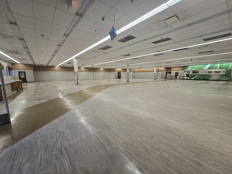 Primary Photo Of 1342-1376 Clifton Ave, Clifton Unknown For Lease