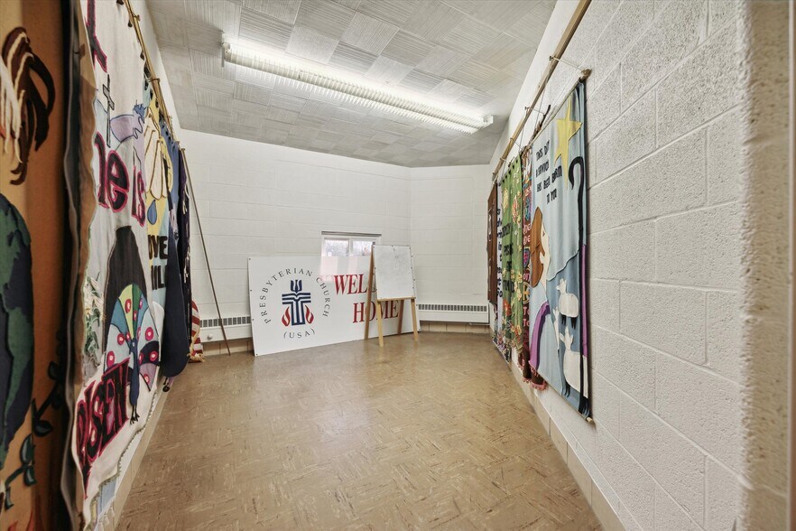 More Photos Of 725 Navarre Ave, Toledo Religious Facility For Sale