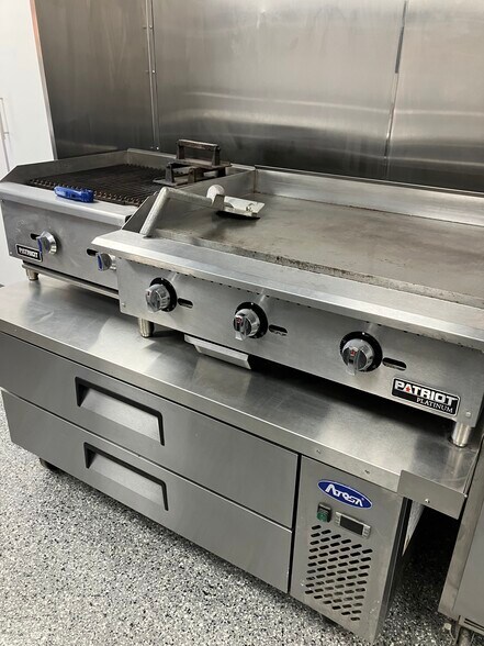 More Photos Of 74 N Washington St, Oxford Freestanding For Sale