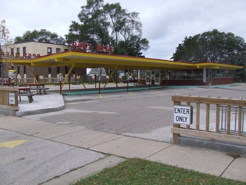 More Photos Of 4221 Grand Haven Rd, Muskegon Fast Food For Sale