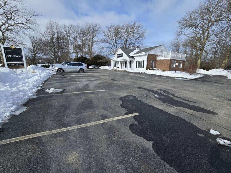 More Photos Of 856 Main St, Chatham Office For Sale