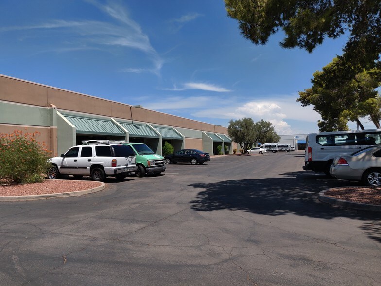 More Photos Of 1950 E Watkins St, Phoenix Warehouse For Lease